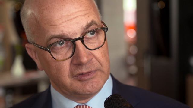 Interview mit Dr. Henrik Adam (Tata Steel Europe) | Handelsblatt Zukunft Stahl 2019 смотреть онлайн