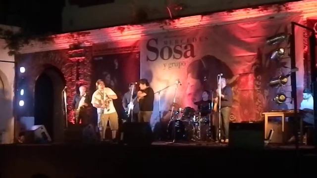 VB Voodoo Blues Band & Oscar Kreimer - 03 Whisky Malo (Pappo) смотреть онлайн