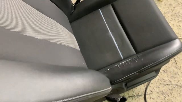 Реставрация кожи Renault Megane III 1.5dCi Bose смотреть онлайн