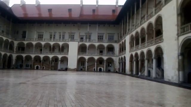 Вавельский замок.Королевский двор. Краков. Часть 5. смотреть онлайн