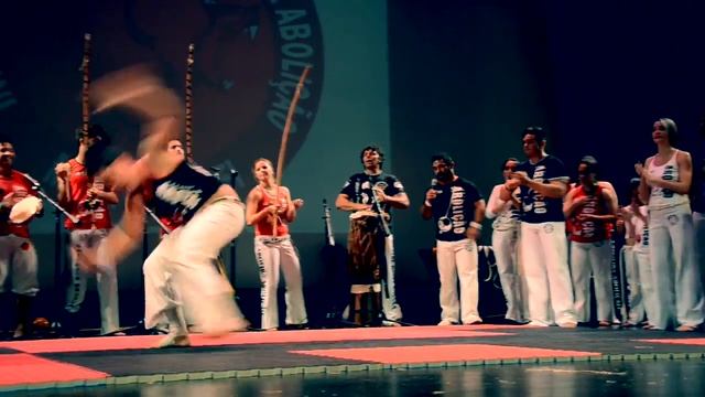 Capoeira Abolição Miami - Solos Batizado Dec 2014 смотреть онлайн