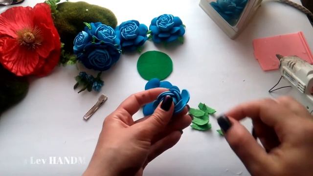 DIY Делаем заколки с розами из фоамирана. Цветочные заколки на каждый день смотреть онлайн