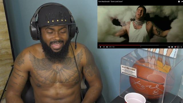 SAVAGE SHOTS!! | Tom MacDonald - "Dont Look Down" | BEST REACTION!!! смотреть онлайн