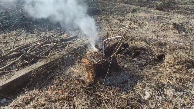 Привожу в порядок участок на даче под Минском. смотреть онлайн