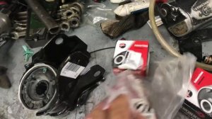 Замена сайлентблоков переднего рычага Вольво Хс70.