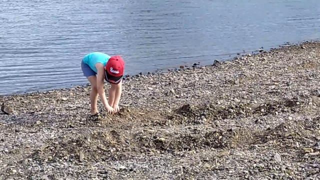 ХЛЕБА НЕТ,ПЕКУ ЛЕПЁШКИ/ЧТО ЖЕ КУПИЛ СЕБЕ ВАСЯ/НА РЕКЕ/ смотреть онлайн