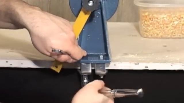 How to assemble a Hand Grinder смотреть онлайн