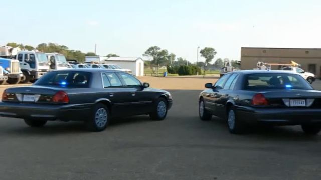 Bossier City Fire Department 2010 Ford Crown Vics смотреть онлайн