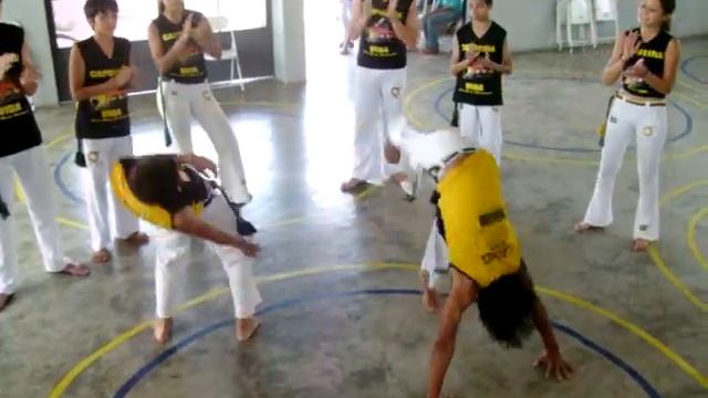 RODA DE CAPOEIRA 3 - TURMA DO LUIS CALOI 13:00H смотреть онлайн