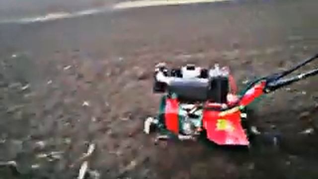 Кентавр 2091 Д-3 пашет огород. смотреть онлайн