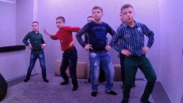 Just Dance. I will survive смотреть онлайн