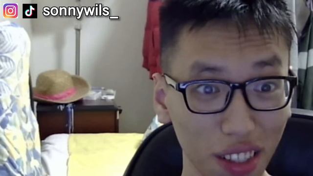 Indonesian Polyglot Speak 8 Languages With Another Polyglots On OmeTv😂