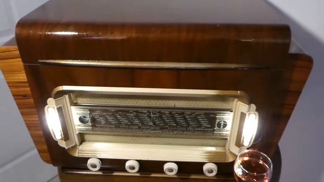 Wifi and Bluetooth speaker system vintage turntable 1952 Ducastel Frères radio /record player смотреть онлайн