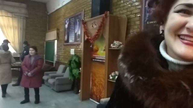 2. Детская площадка возле дома, вход в Церковь (где был раньше летний кинотеатр) (25.12.2022) смотреть онлайн