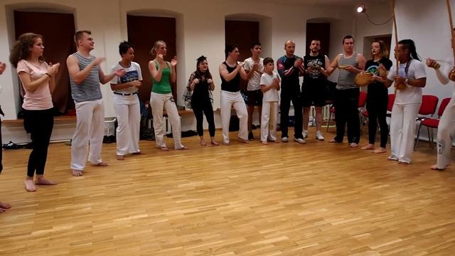 Рода на Хеловин смотреть онлайн