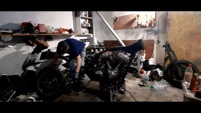 Восстановление мотоцикла Harley Davidson. Road King | Full Restoration "Феникс, восставший из пепла смотреть онлайн