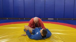 Техника САМБО. УЗЕЛ ПЛЕЧА НОГАМИ, соперник со стороны ног. Школа самбо для всех Sambi.st