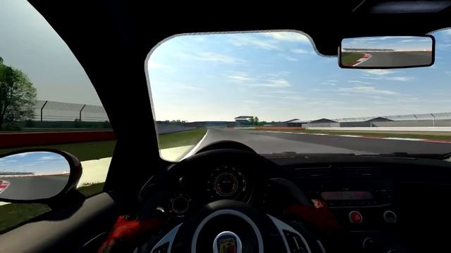 Assetto Corsa: Abarth 500 esseesse @ Silverstone International смотреть онлайн