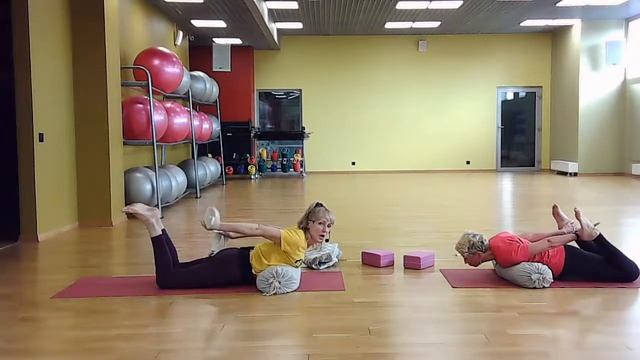 Йога Айенгара (онлайн) смотреть онлайн