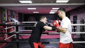 Встречные удары в боксе / Противоход в боксе / Алё Хаём