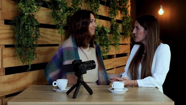 Descubriendo la EOS R8 y EOS R50 смотреть онлайн