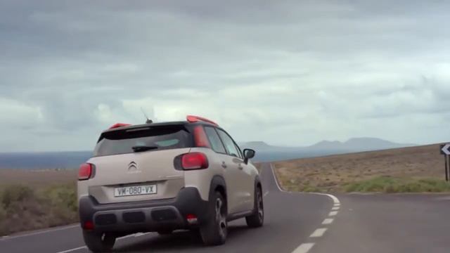 2018 Dacia Sandero Stepway vs 2018 Citroen C3 Aircross Technical Specifications смотреть онлайн