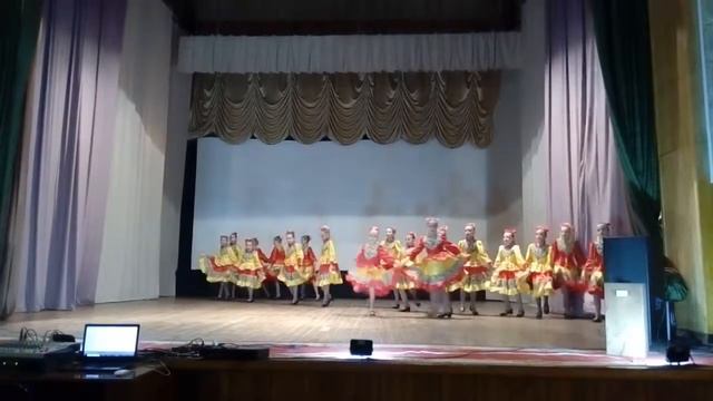 Возле речки возле моста Танцевальный коллектив Серебро рук Ишимова А Ю МКУК Нечаевский КДЦ смотреть онлайн