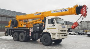 Небольшое обзорное видео автокрана ГАЛИЧАНИН КС-55713-5В-4 на шасси КАМАЗ-43118 (6х6).