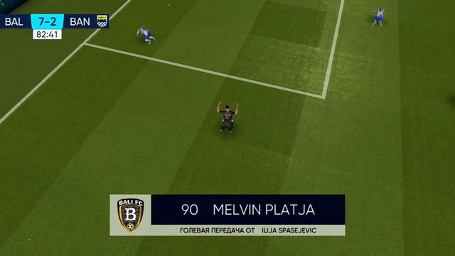 Как я играю на телефоне в футбол