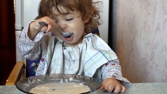 Мастер-класс, как кушать кашу! Показывать детям перед завтраком! смотреть онлайн