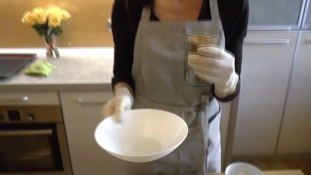 Булочки с корицей и помадкой смотреть онлайн