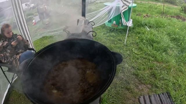 ГОТОВЛЮ ПЛОВ В КАЗАНЕ КОПЧУ СКУМБРИЮ смотреть онлайн