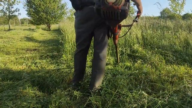 Husqvarna 555 RXT Blade Vs Line