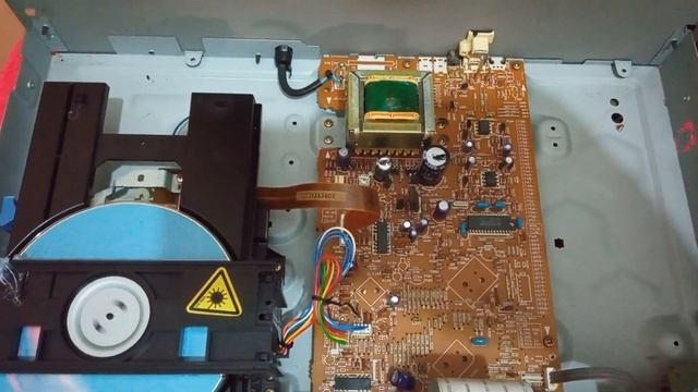 Pioneer PD-203 CD Player смотреть онлайн