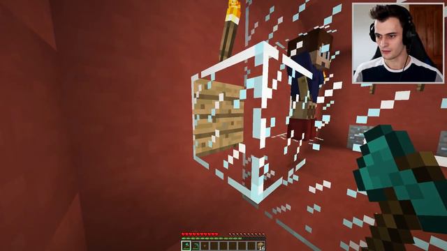 WHICH YOUTUBER SHOULD I SAVE?? (DanTDM, Unspeakable Gaming, iDeactivateMC) смотреть онлайн