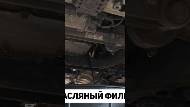 Какое масло лить в двигатель Мерседес GLC 250D? Регламент замены масла при техническом обслуживании смотреть онлайн