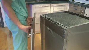 Установка фасада посудомоечной машины