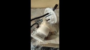 Замена топливного фильтра на Subaru Forester SJ на пробеге 245 000 км.