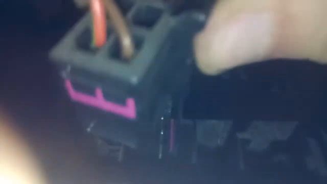 Как снять передние сидения в Skoda Octavia A5