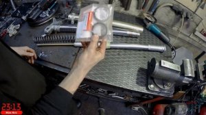 Suzuki DRZ 400  Ремонт вилки