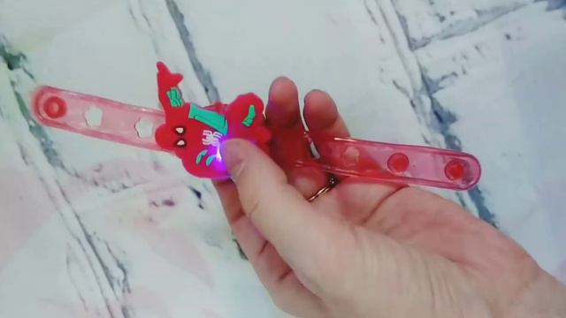 Светящийся браслет. смотреть онлайн