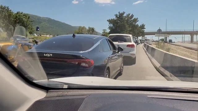 ВНИМАНИЕ!!! Стоячая пробка перед Геленджиком. смотреть онлайн