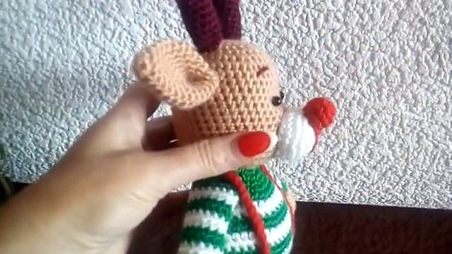 Рождественский олень - игрушка вязаная крючком смотреть онлайн