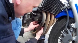 Замена масла на мотоцикле Honda Hornet CB600F (Версия 2)