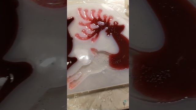 новогодний бокс из эпоксидной смолы на заказ, первый этап заливка, продолжение следует... смотреть онлайн