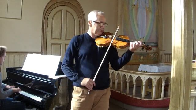 Limelight/Smile - Charlie Chaplin смотреть онлайн