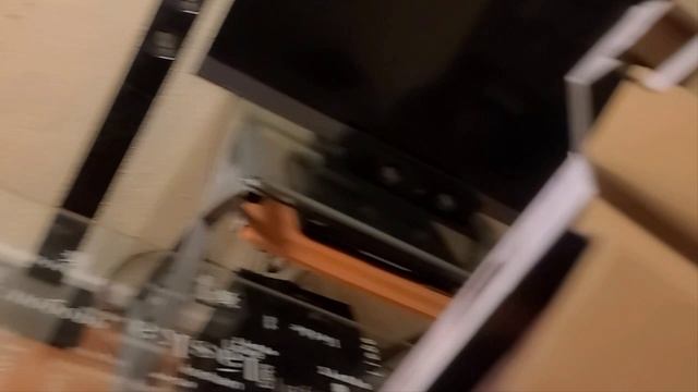 МУЖ "ЗАГУЛЯЛ" где то в Вашингтоне...А Я РАБОТАЮ..ДЕШЕВЫЙ ПЫЛЕСОС ДЛЯ "БЕДНОЙ" ДОМОХОЗЯЙКИ В США?? смотреть онлайн