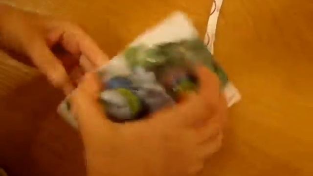 Rainbow Dash обзор и распаковка,светящейся пони. смотреть онлайн