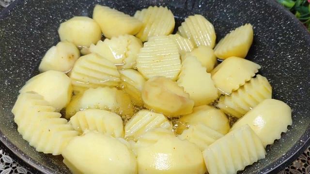 ВОТ КАК НАДО ГОТОВИТЬ МЯСО НА ПРАЗДНИЧНЫЙ СТОЛ! НИ ОДНОГО ПРАЗДНИКА БЕЗ ЭТОГО БЛЮДА! ПРОСТОЙ РЕЦЕПТ смотреть онлайн