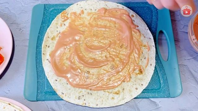Вкуснятина НА ЗАВТРАК из тонкого ЛАВАША с сыром, Вкусно и Быстро! Простой рецепт на скорую руку! смотреть онлайн